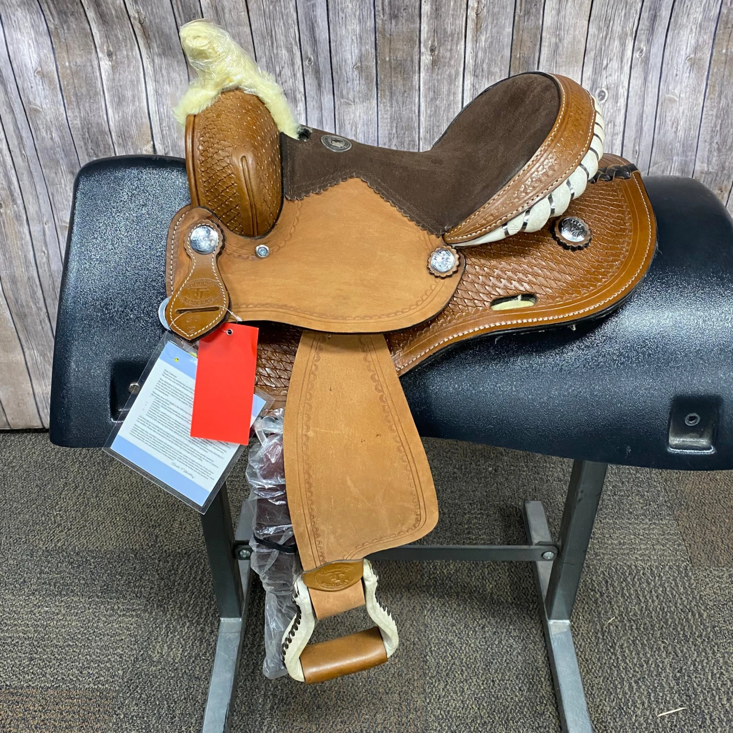 Double T Youth Barrel Saddle 1 Double T Youth Barrel Saddle