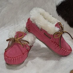 Minnetonka Pink Suede "Charley" Children's Slippers -Heydudes Cowboy Shop pinkminn3