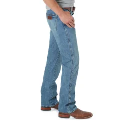 Wrangler Retro® Slim Boot Jean -Heydudes Cowboy Shop ww re 77MWZWO hr 2